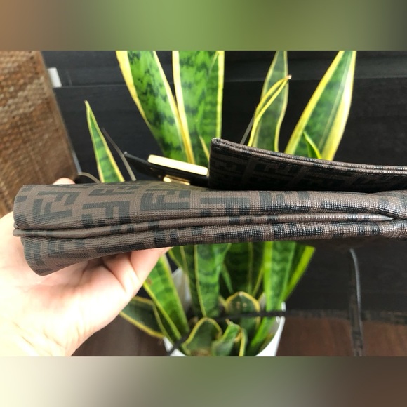 ❌SOLD❌ Authentic Fendi Zucchino Messenger Bag - Picture 9 of 16